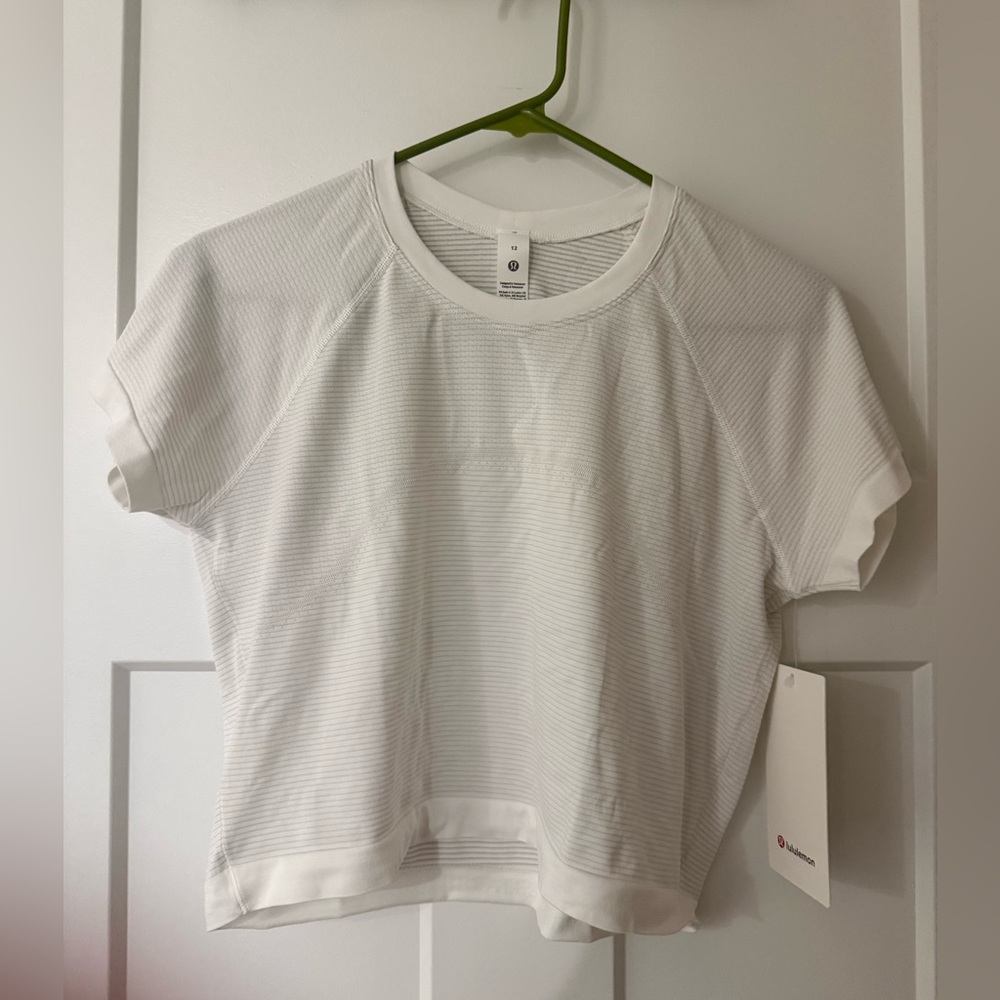 lululemon athletica White Short Sleeve Tee